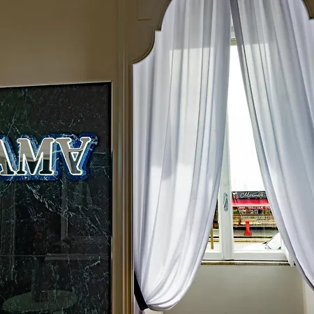 Pama Luxury Suite & Spa Naples Exterior photo