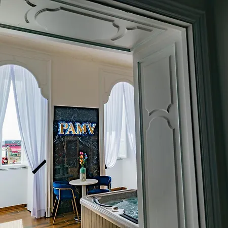 Pama Luxury Suite & Spa Naples Exterior photo