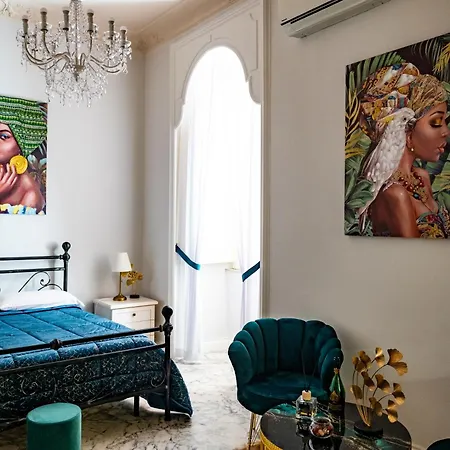 Pama Luxury Suite & Spa Naples Exterior photo