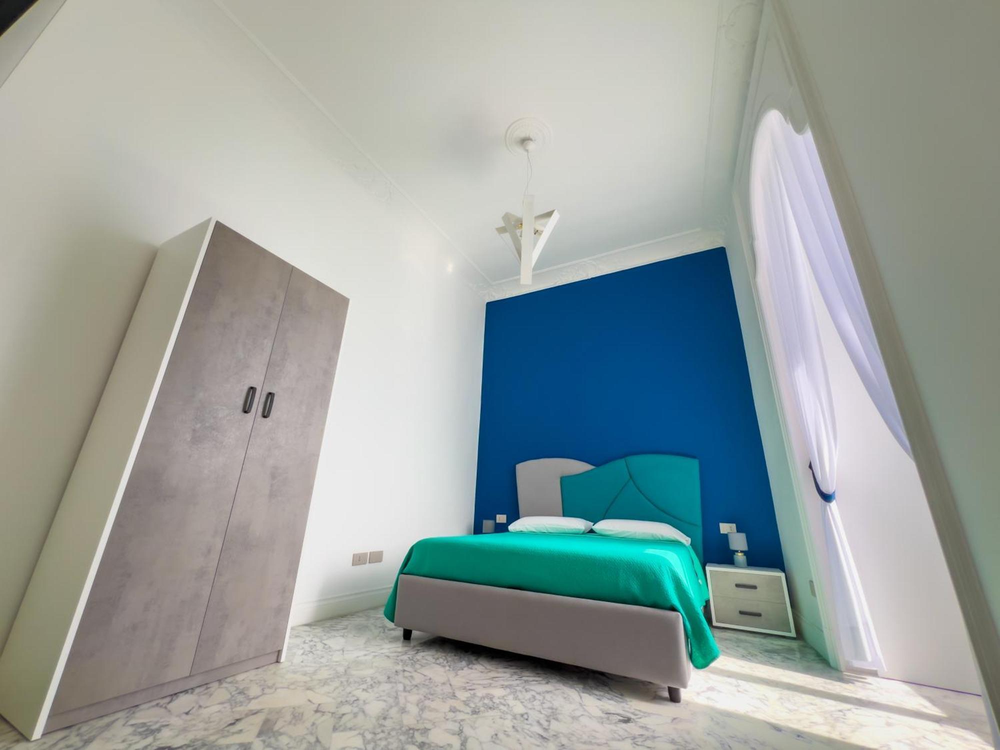 Couette-café Pama Luxury & *