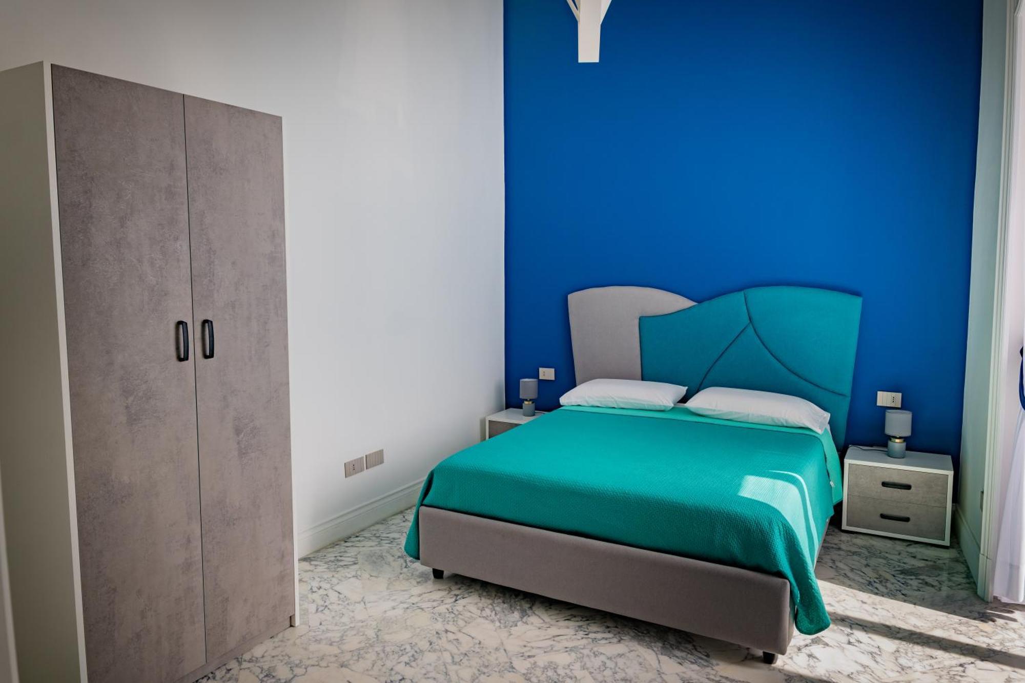Couette-café Pama Luxury & *